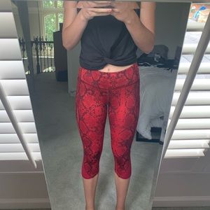 lulu lemon crop leggings
